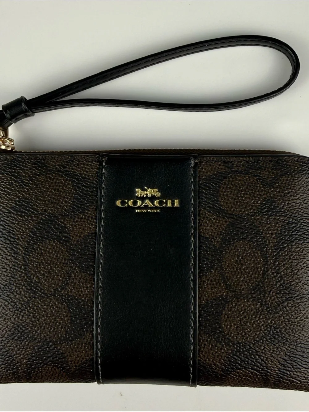 COACH Corner Zip Coach Wristlet Bag Brown Leather Signature Print New In Box